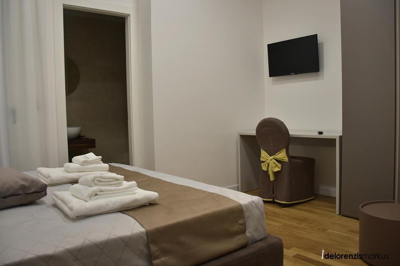 Les 3 Chambres Лече Екстериор снимка
