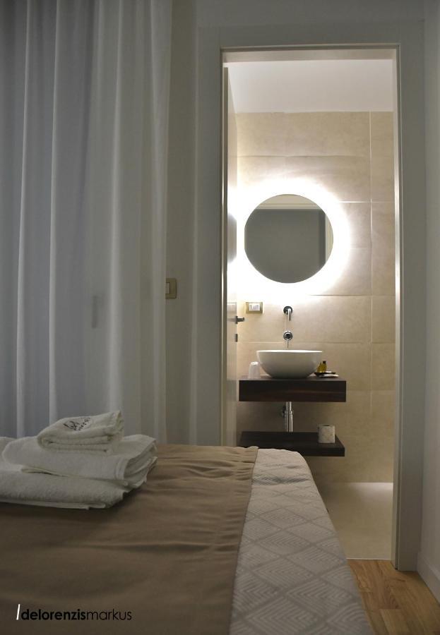 Les 3 Chambres Лече Екстериор снимка