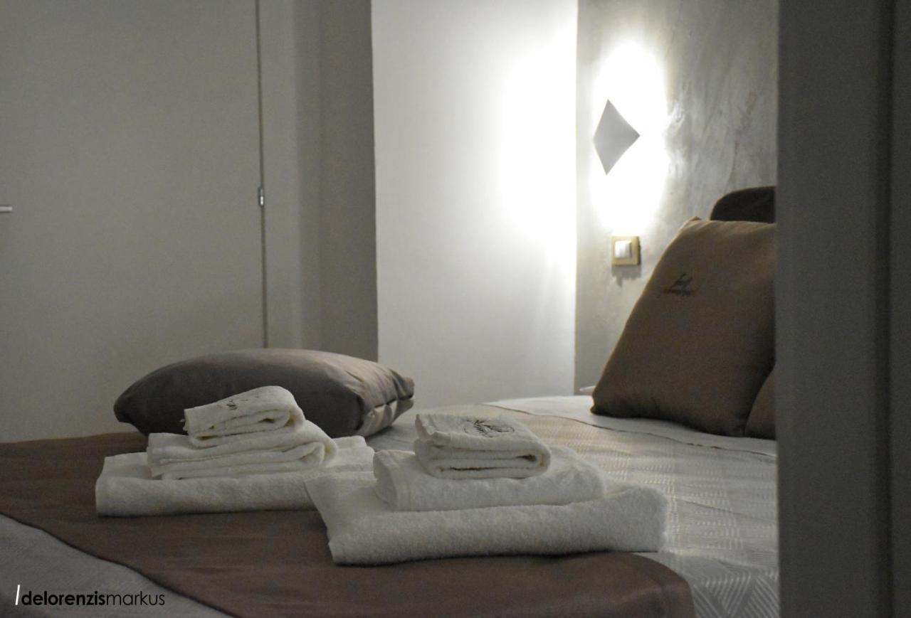 Les 3 Chambres Лече Екстериор снимка